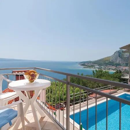 8 Bedroom Stunning In * Omis