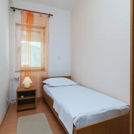 別荘 Put Borka Vi オミシュ